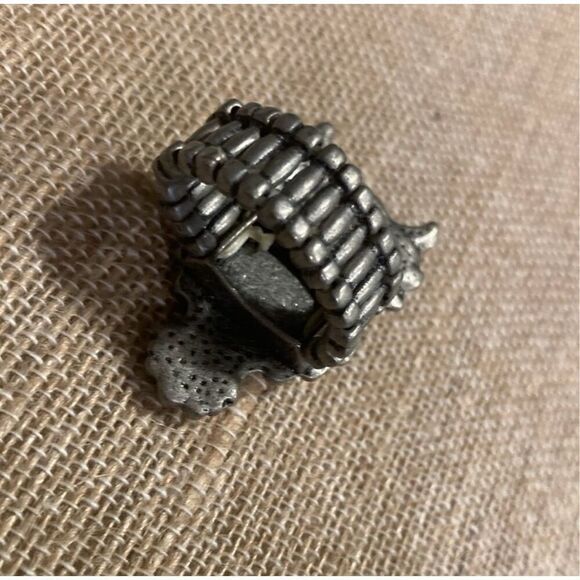 Pewter Tone Black Jewel Embellish Owl Stretch Ring One Size Boho Kitschy Cottage - Picture 3 of 3